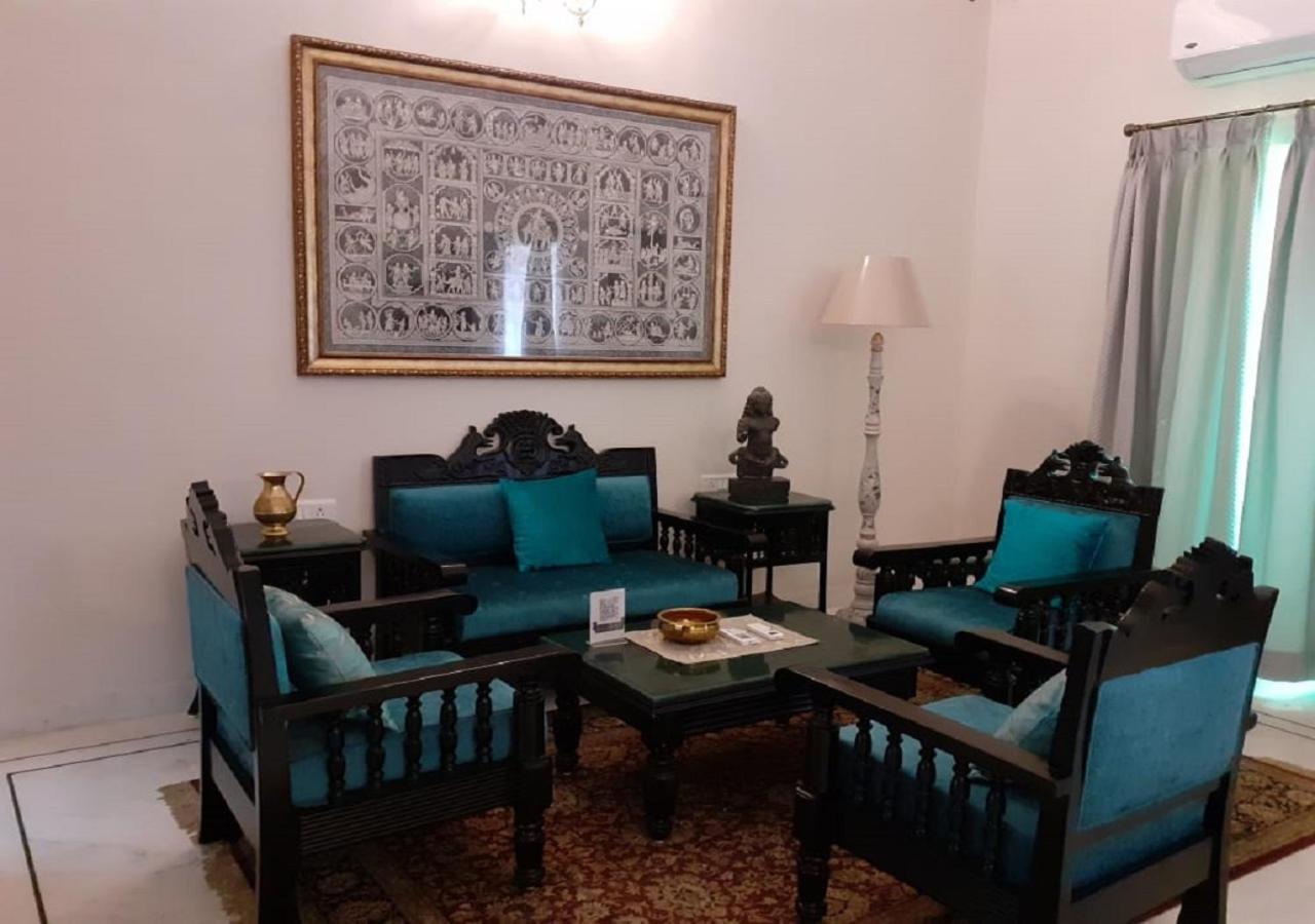 فندق Mpt Sheesh Mahal, أورشها المظهر الخارجي الصورة