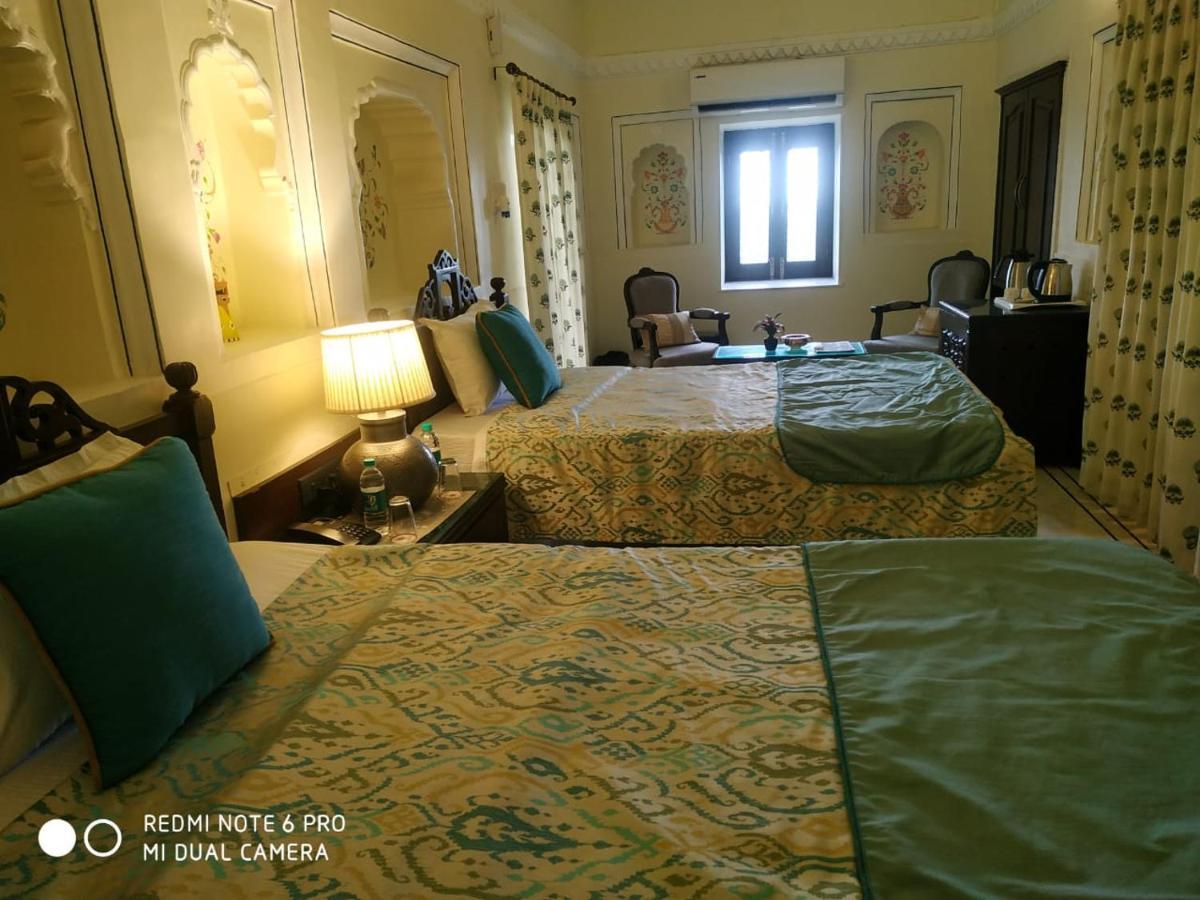 فندق Mpt Sheesh Mahal, أورشها المظهر الخارجي الصورة